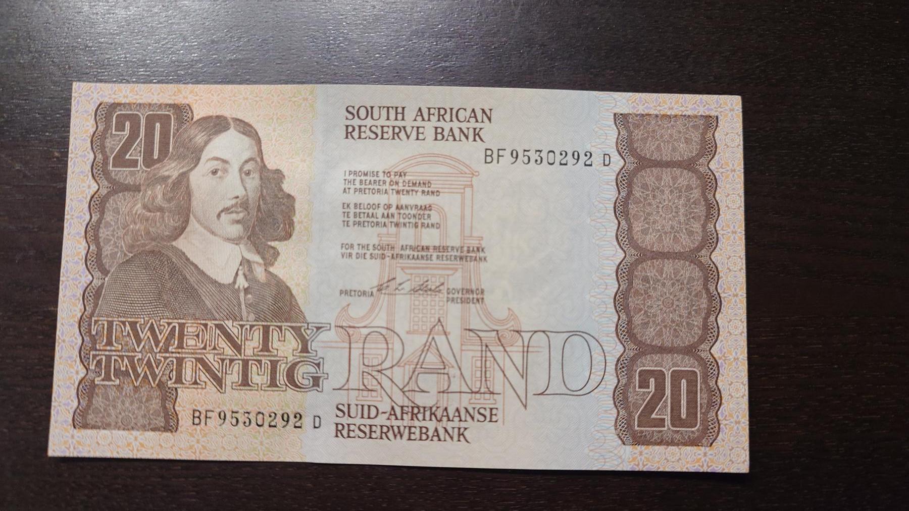 【新年五拍】世界钱币～微拍第226期暨2026年第5期   老版南非20兰特 全新绝品无47尾号292