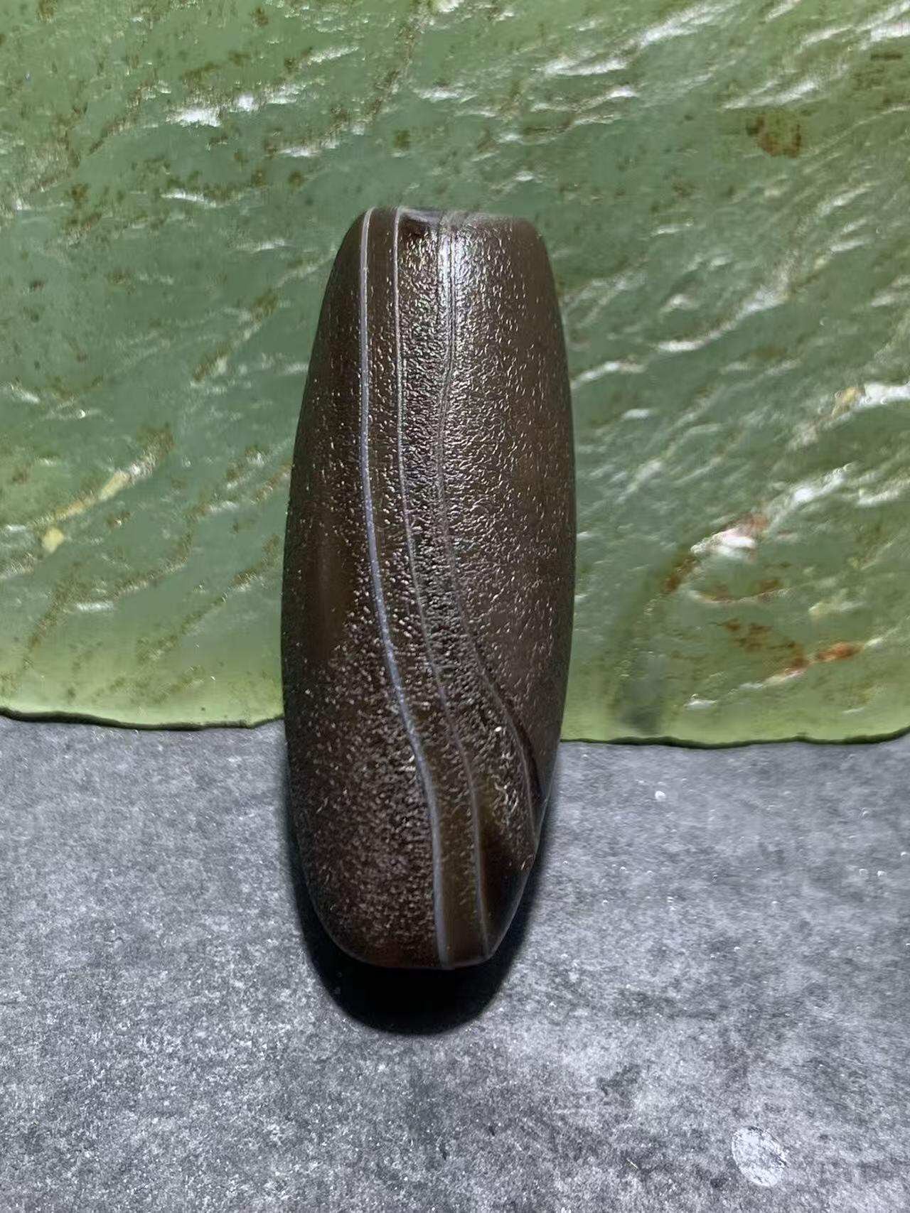 药师玛瑙风化纹随形桶珠一个