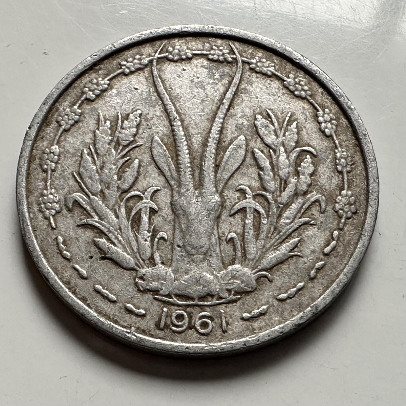 🌹外币初藏🌹🐯2026年第3场  每周二四六晚8️⃣点 接代拍 西非共同体1961年一法郎