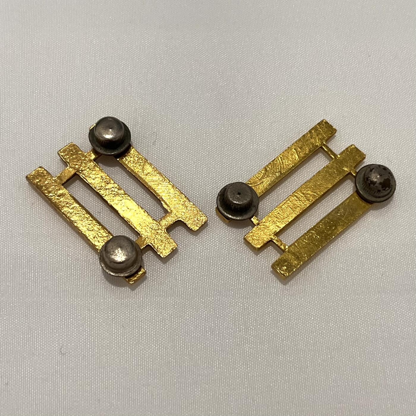 韵星假日拍卖第三十五期 -- Rimey Holidays Auction 34 空军上尉肩章一对