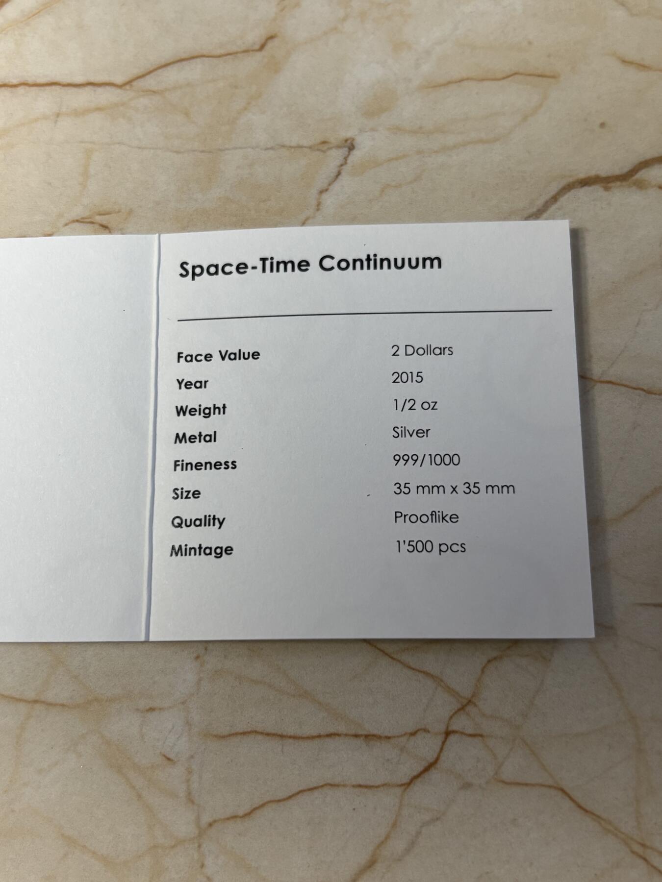 第187期拍卖 获奖库克2015年时空连续体银球镶嵌凹凸面纪念银币，999银，1/2盎司，发行1500枚