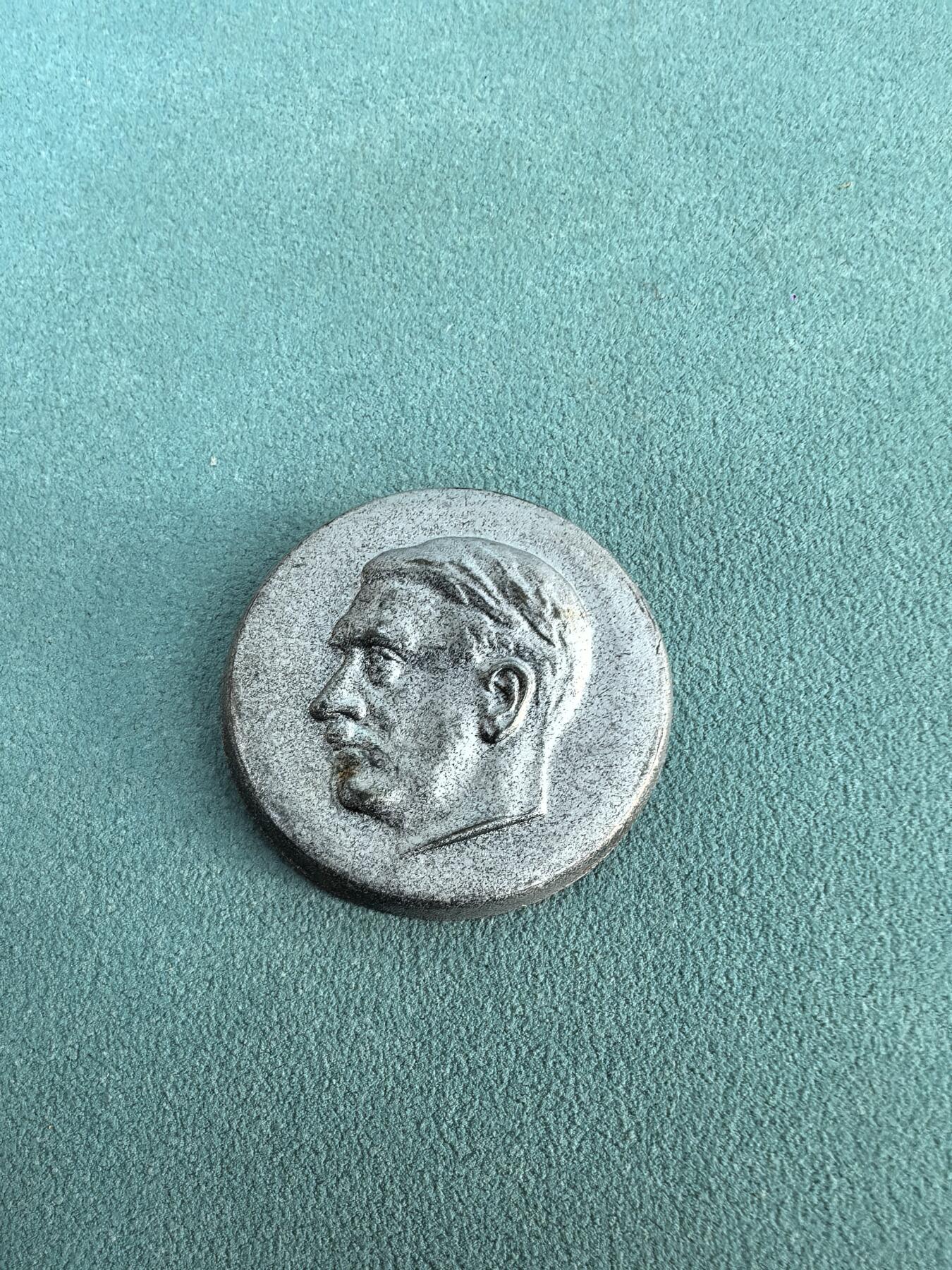 盛世勋华——号角文化勋章邮票专场拍卖第297期 德国（1939）1935-1936年小胡子头像证章