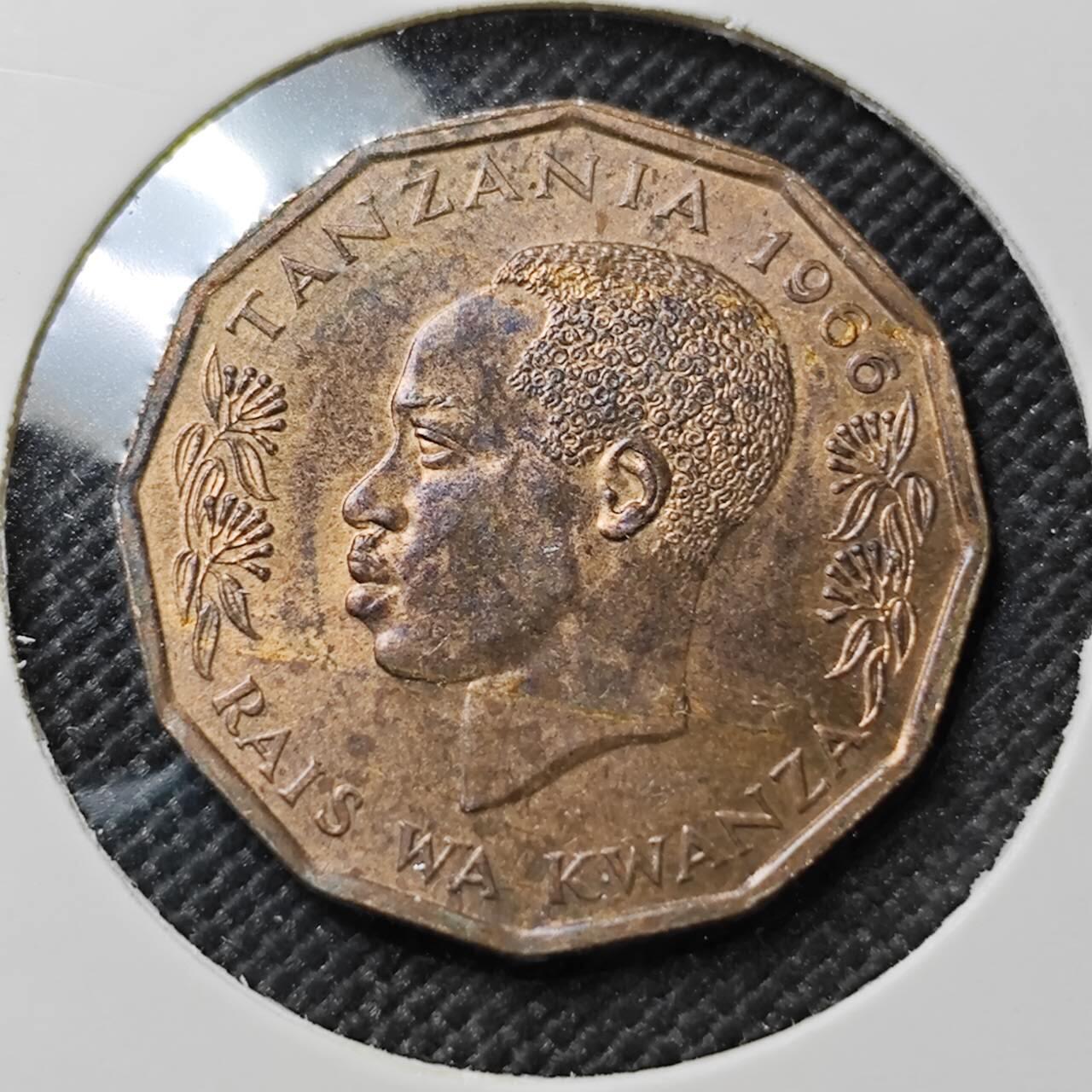 KK钱币收藏小铺  第387期  2月预留时间 周末发货  1966坦桑尼亚5分铜币 剑鱼