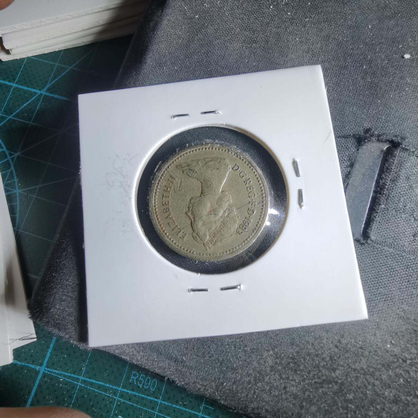 沼泽如烟--第954场 英国1983年一磅