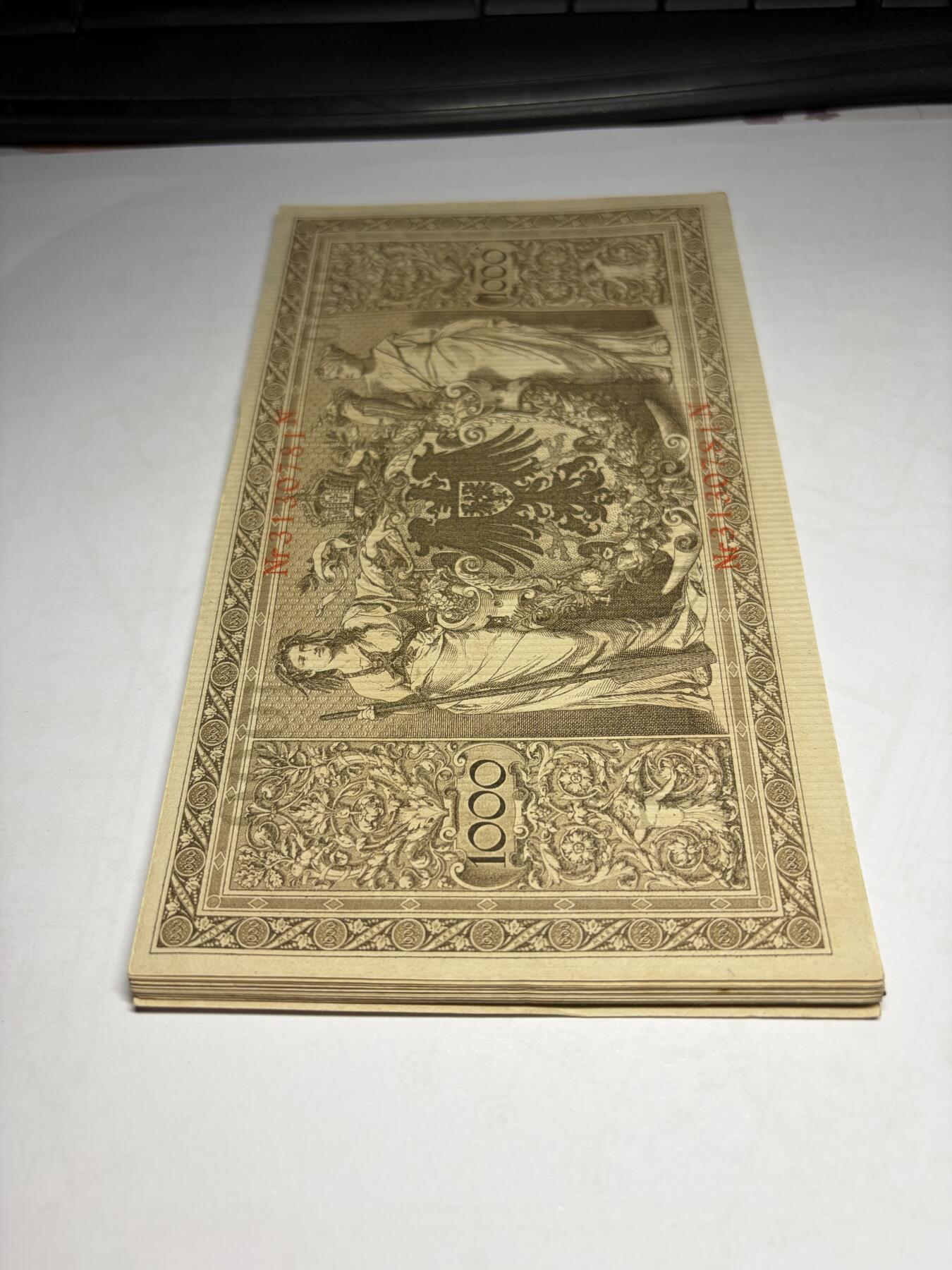 2026年集古藏今外币拍卖第一期-第3场—（总第300拍-纸币专场），本期拍完结算一次，发货时间2-3天，休息几天后继续新的一期拍卖。 稀少全新原封1910年20连号德国1000马克，带腰条