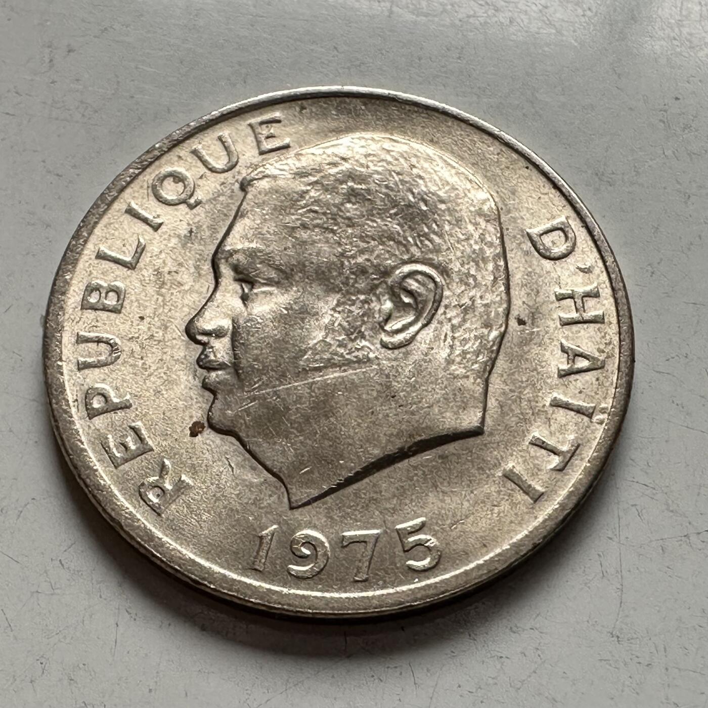 🌹外币初藏🌹🐯2026年第4场  每周二四六晚8️⃣点 接代拍 海地1975年五分