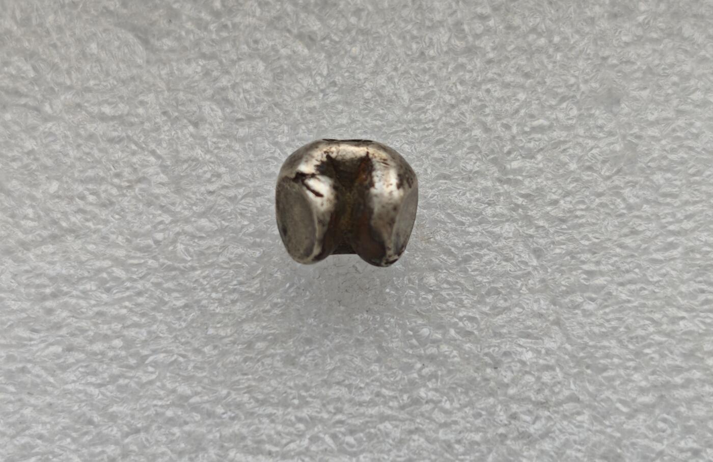 瓶子🏺第224期拍卖会  拉玛一世二世屁股锭银锭  神兽和法轮图案  1泰铢银锭  15克左右