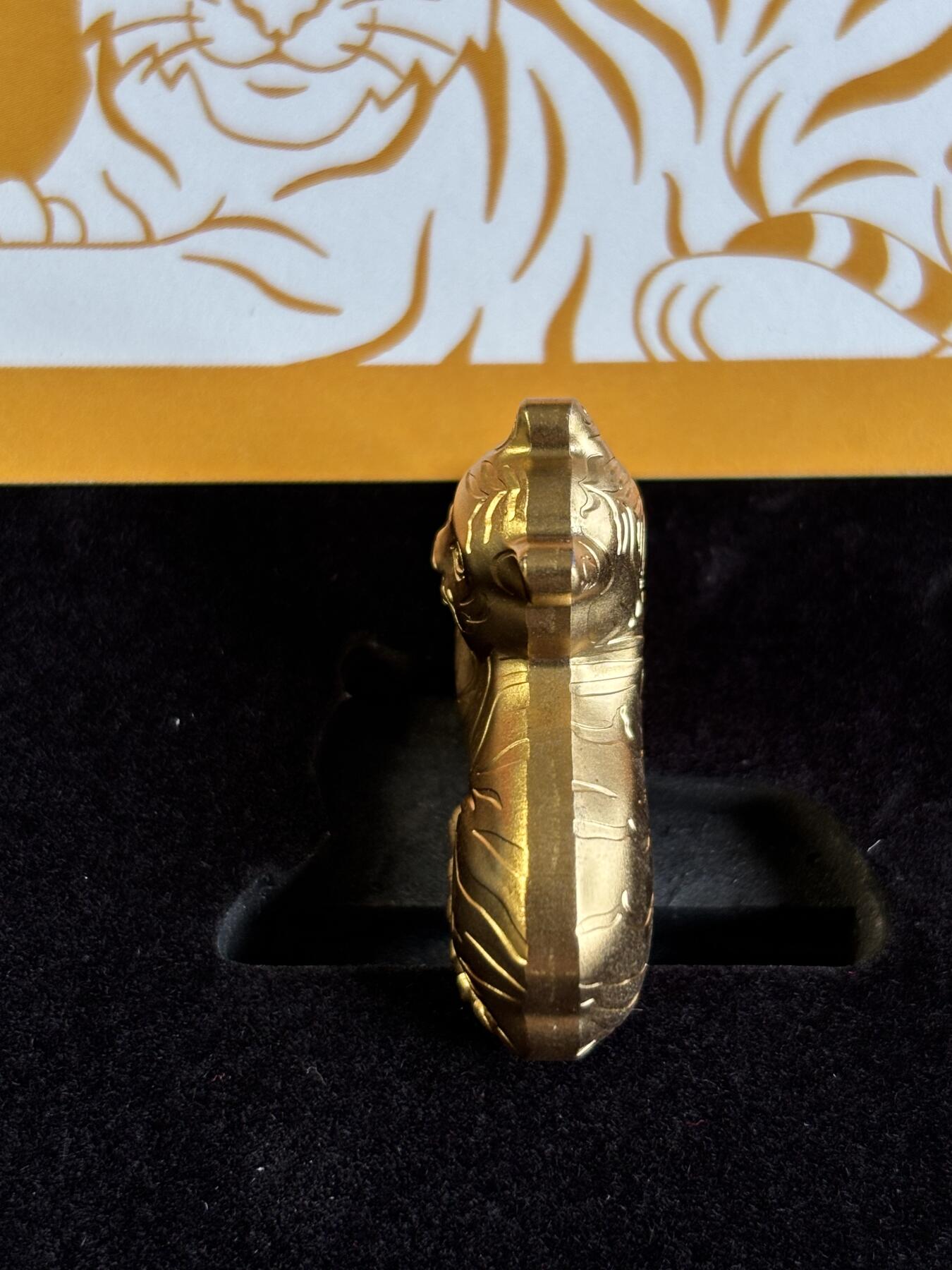 第187期拍卖 蒙古2022年中国生肖系列虎年1盎司异形镀金银币，999银镀金，发行888枚