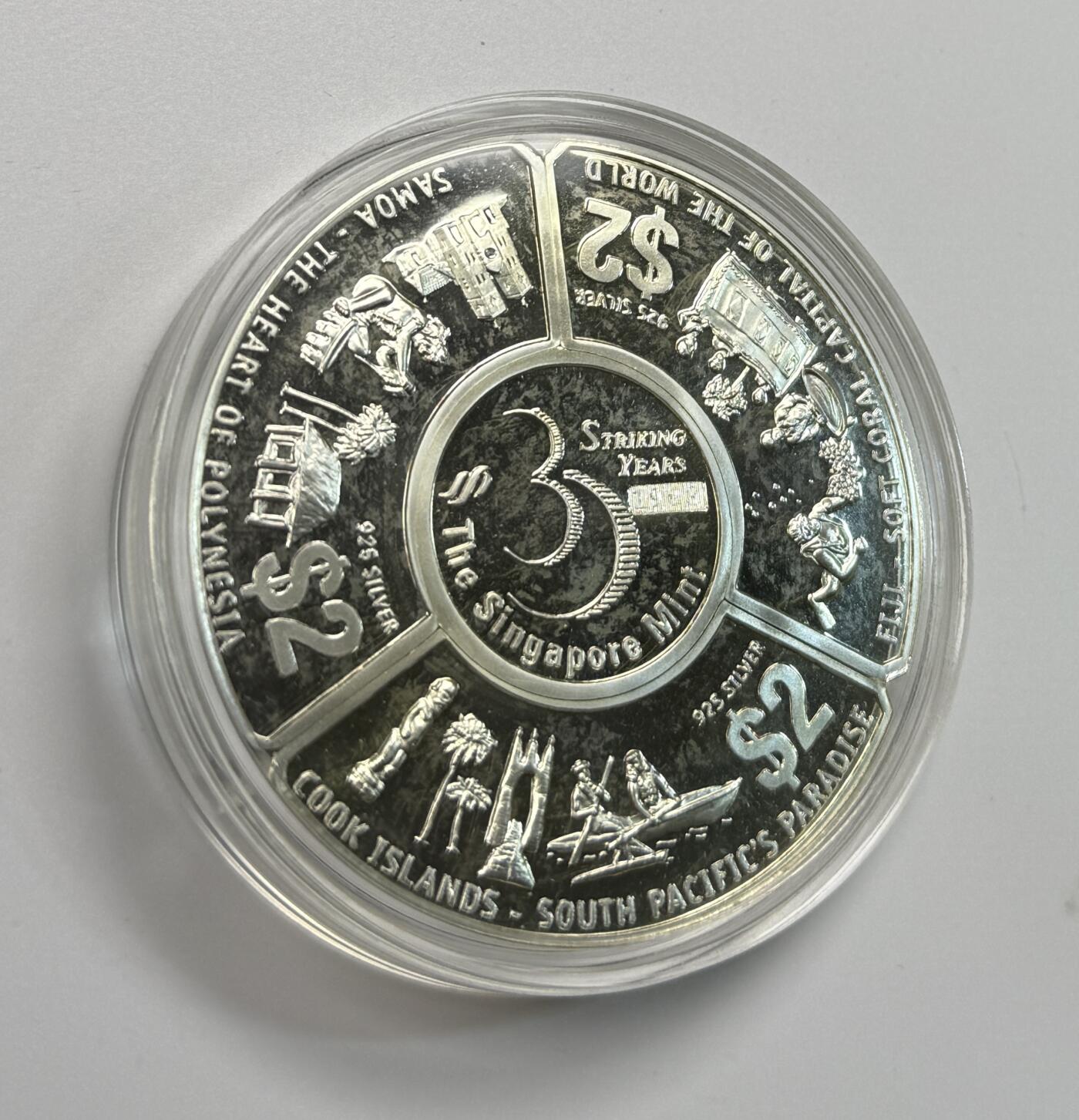 S&S Numismatic世界钱币-拍卖 第118期  获奖币*库克萨摩亚斐济1998年 新加坡造币厂30周年 2元精制纪念银币 盒证齐全 155.5克925银