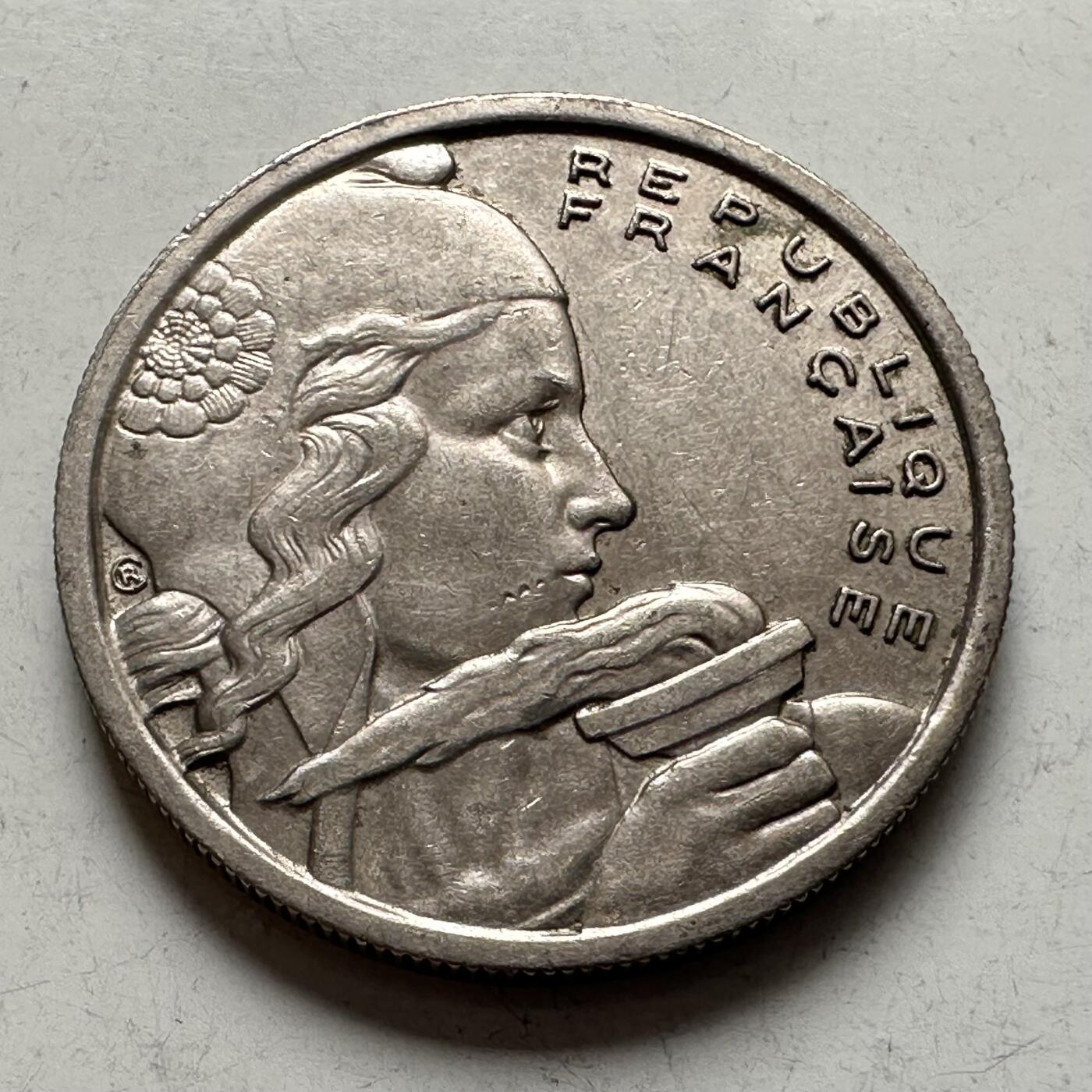 🌹外币初藏🌹🐯2026年第4场  每周二四六晚8️⃣点 接代拍 法国1954年100法郎