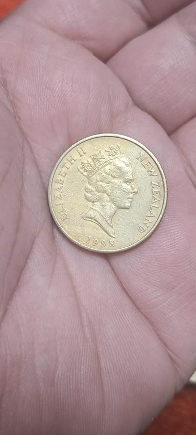 万国钱币阁第二场 - 2元新西兰高冠女王