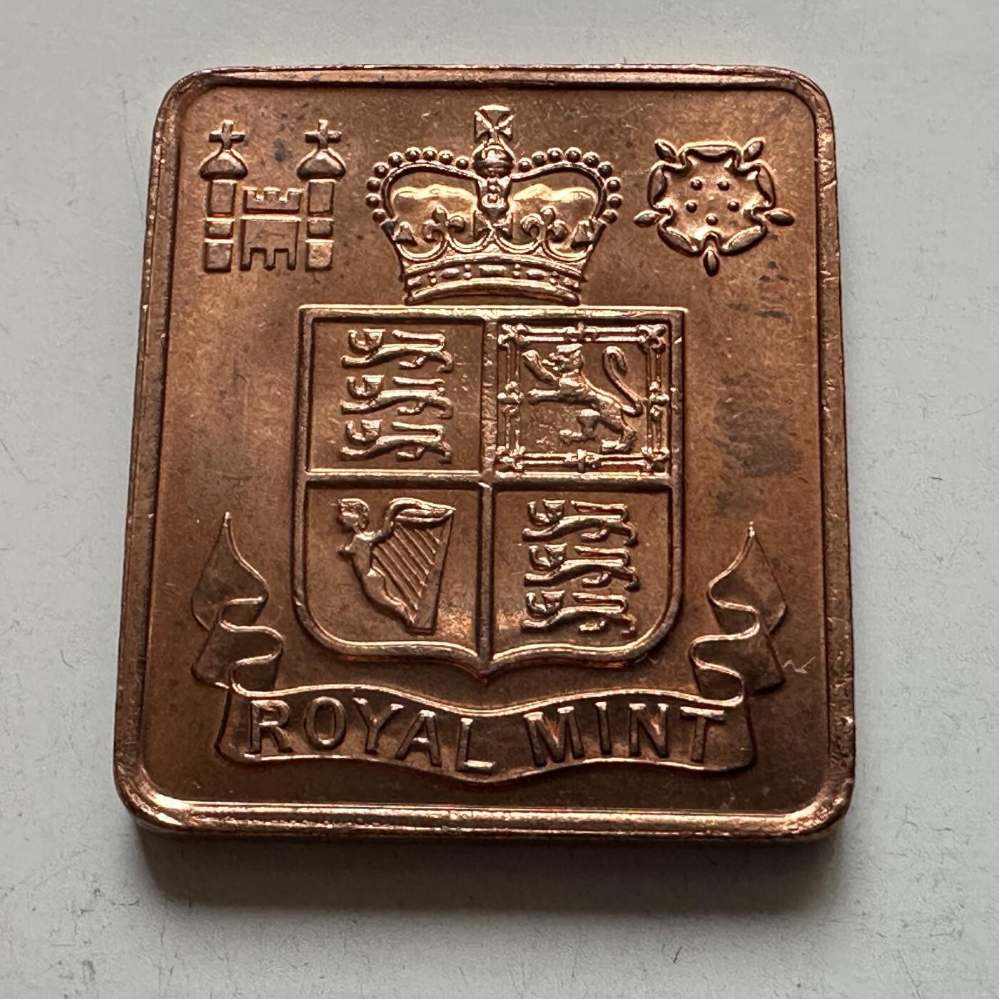 🌹外币初藏🌹🐯2026年第4场  每周二四六晚8️⃣点 接代拍 英国1978年皇家造币厂套币铜章 b