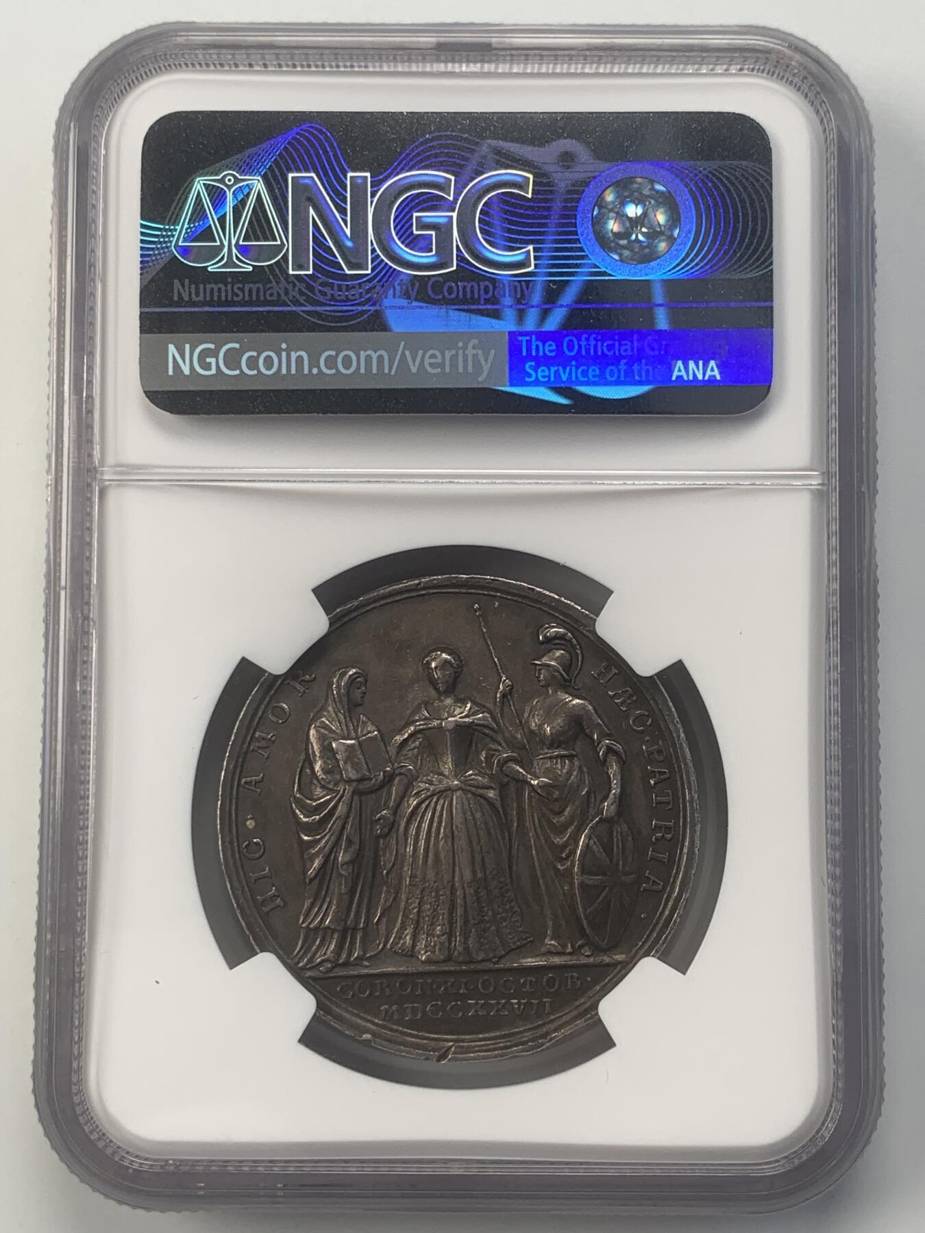 掌中浮雕-藏着的欧洲第048场 NGC AU55 ：1727年英国王后卡洛琳加冕纪念银章，35mm，发行量仅四百枚