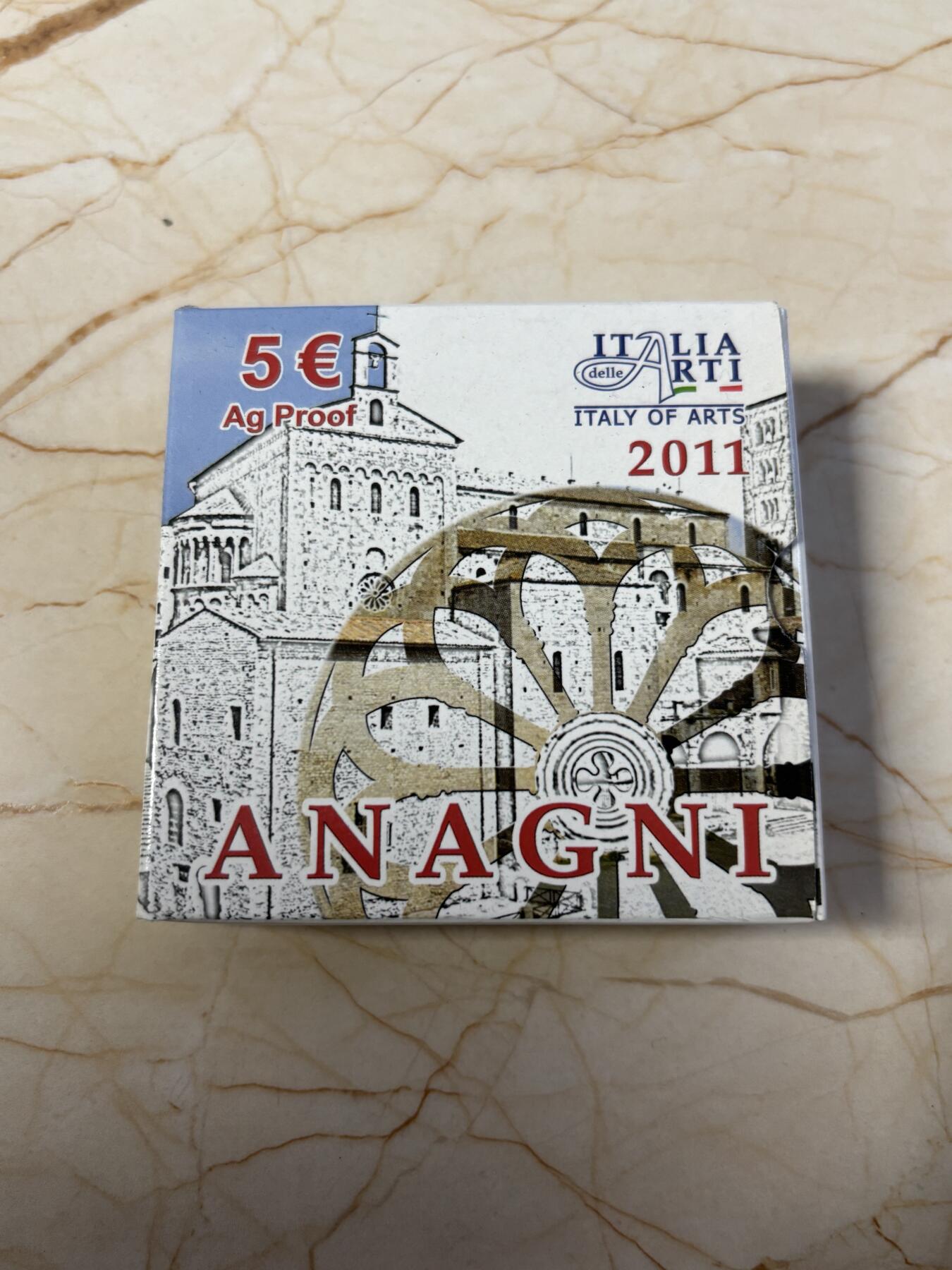 第187期拍卖 意大利2011年艺术意大利系列阿纳尼精制纪念银币，925银，18克，发行7000枚，有氧化