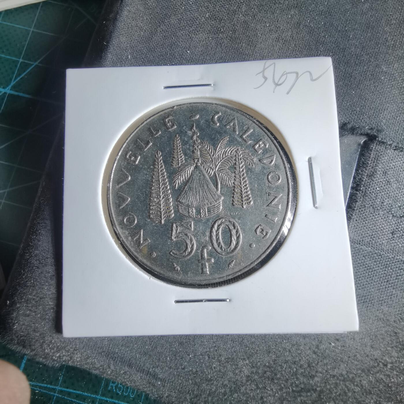 沼泽如烟--第954场 法属新喀里多尼亚1983年50法郎