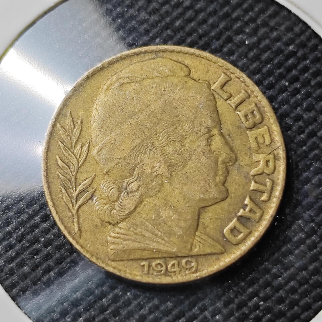 KK钱币收藏小铺  第387期  2月预留时间 周末发货  1949阿根廷5分铜币