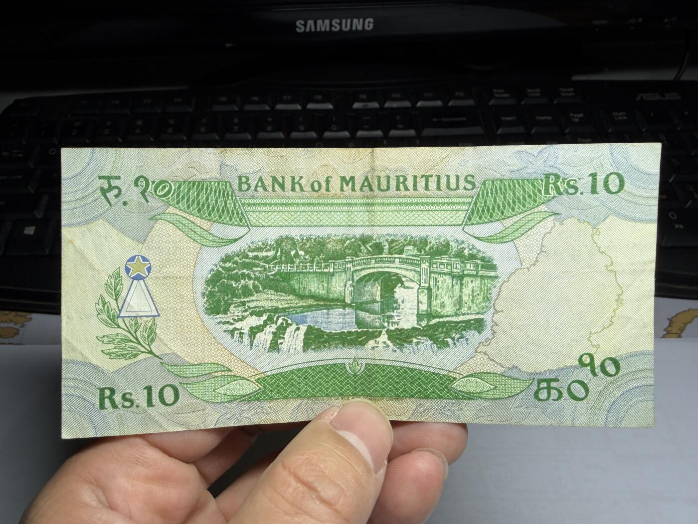 2026年集古藏今外币拍卖第一期-第3场—（总第300拍-纸币专场），本期拍完结算一次，发货时间2-3天，休息几天后继续新的一期拍卖。