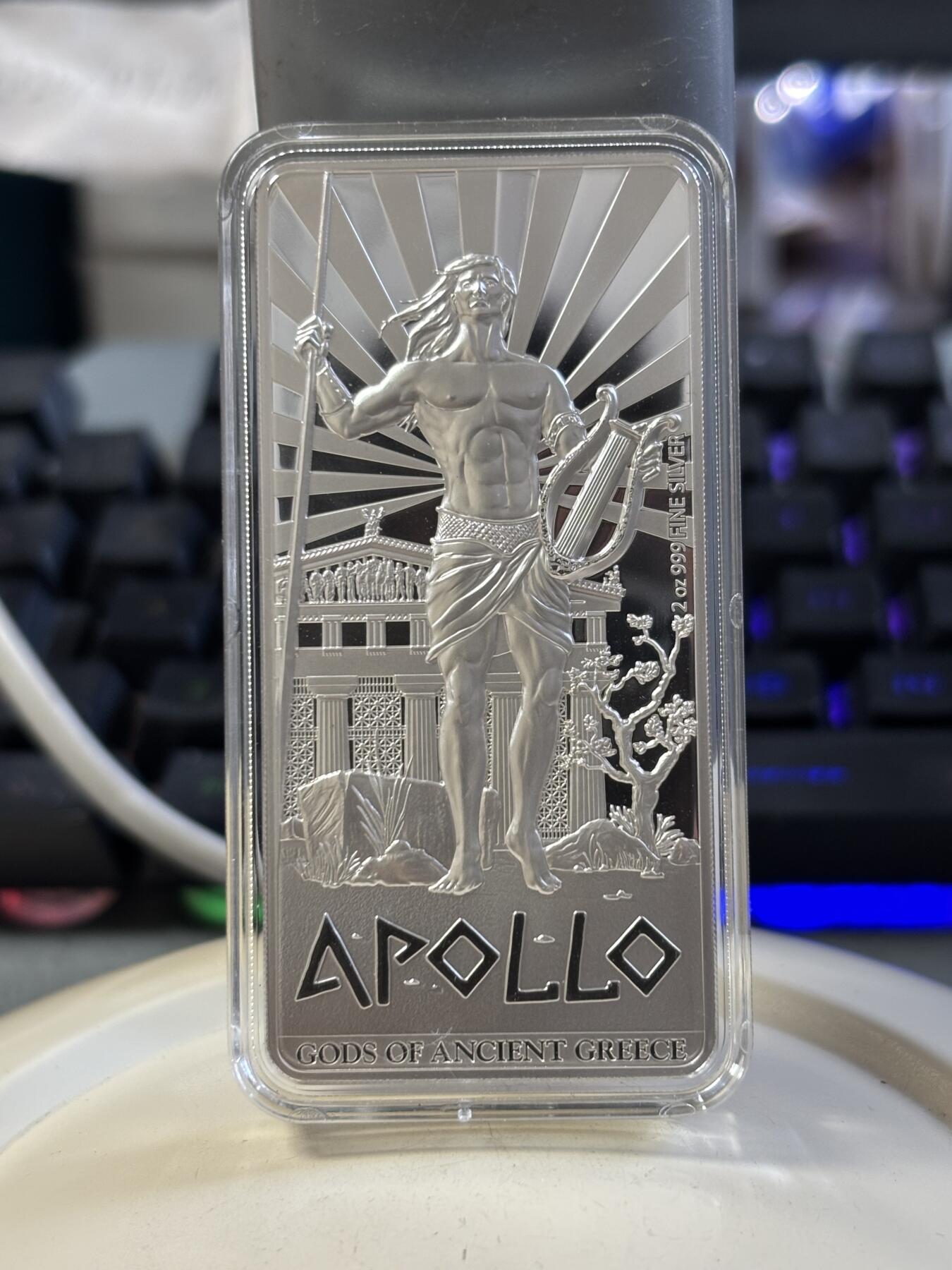 第187期拍卖 纽埃2015年希腊神话阿波罗长方形2盎司纪念银币，999银，发行2000枚