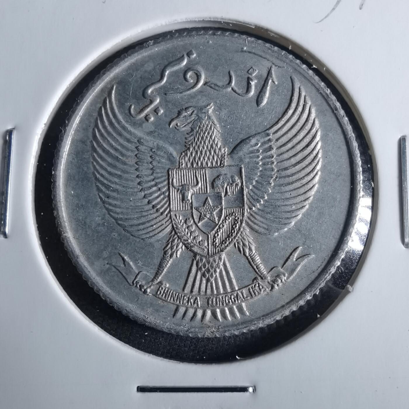 沼泽如烟--第954场 印度尼西亚1952年25分