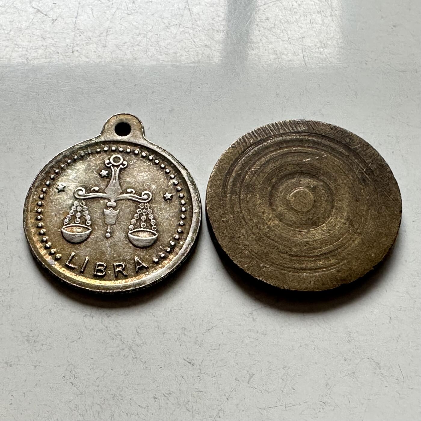 🌹外币初藏🌹🐯2026年第4场  每周二四六晚8️⃣点 接代拍 杂件2个