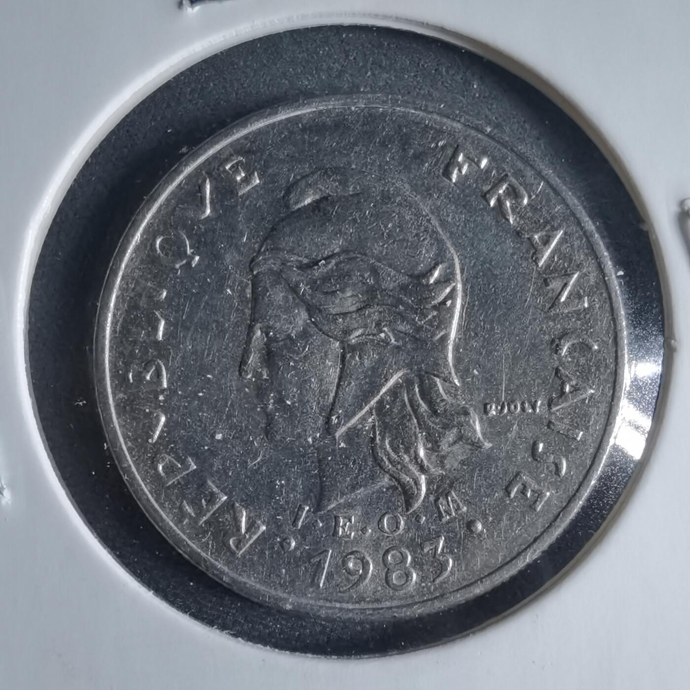 沼泽如烟--第954场 法属新喀里多尼亚1983年10法郎