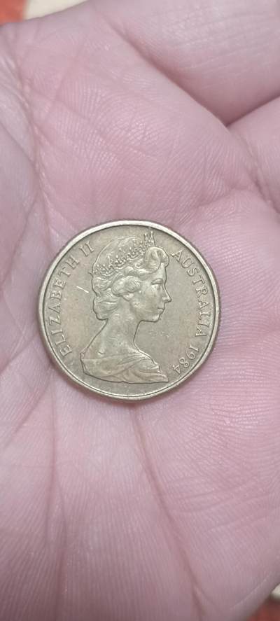 万国钱币阁第二场 - 1元澳大利亚青年女王袋鼠版