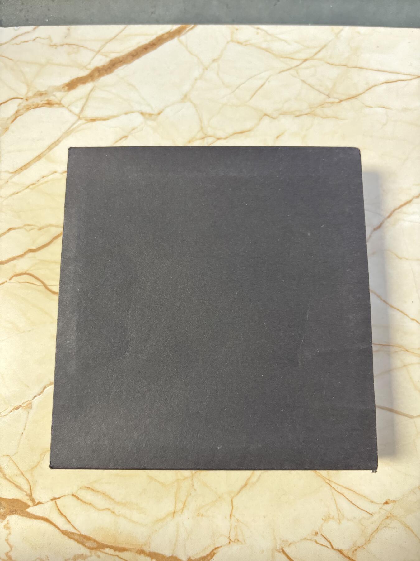 第187期拍卖 喀麦隆2019年生命之树镶嵌水晶纪念银币，999银，10克，发行555枚