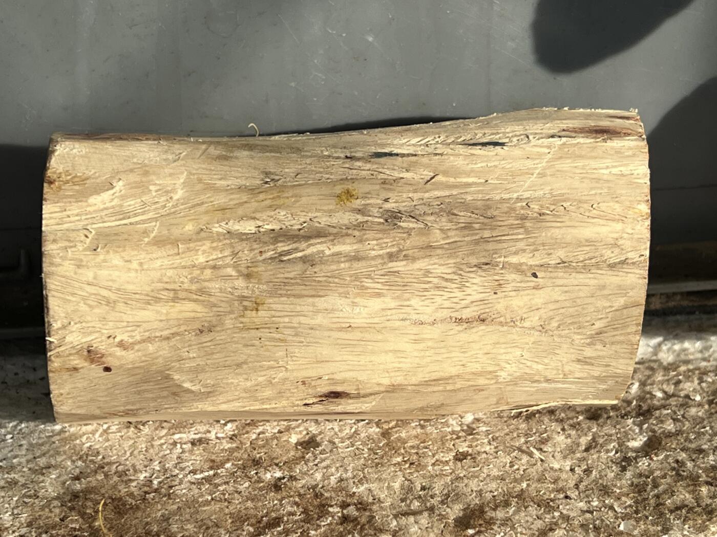 零元拍：  NO.68-3海南黄花梨原料。尺寸约120/50/55MM