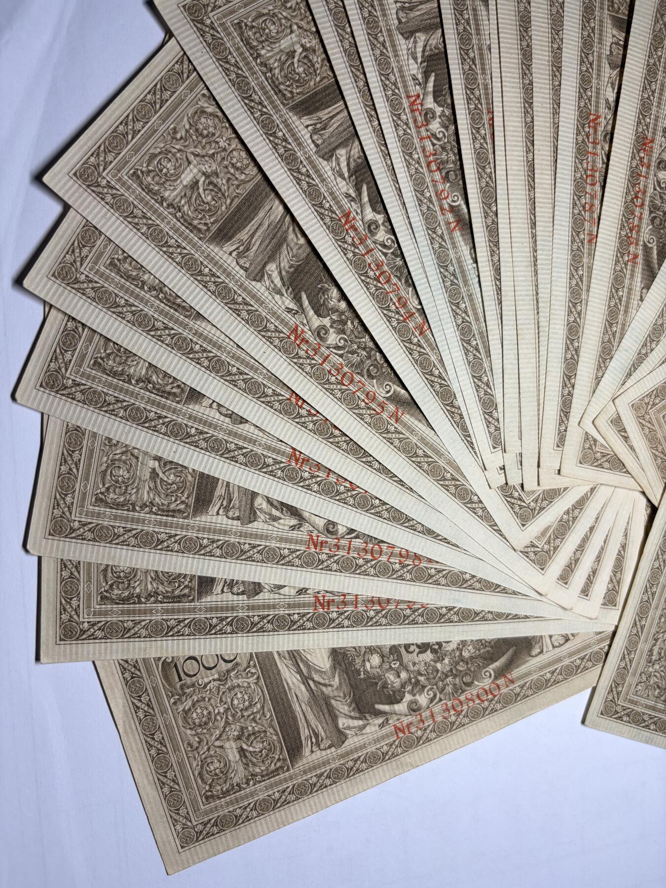 2026年集古藏今外币拍卖第一期-第3场—（总第300拍-纸币专场），本期拍完结算一次，发货时间2-3天，休息几天后继续新的一期拍卖。 稀少全新原封1910年20连号德国1000马克，带腰条