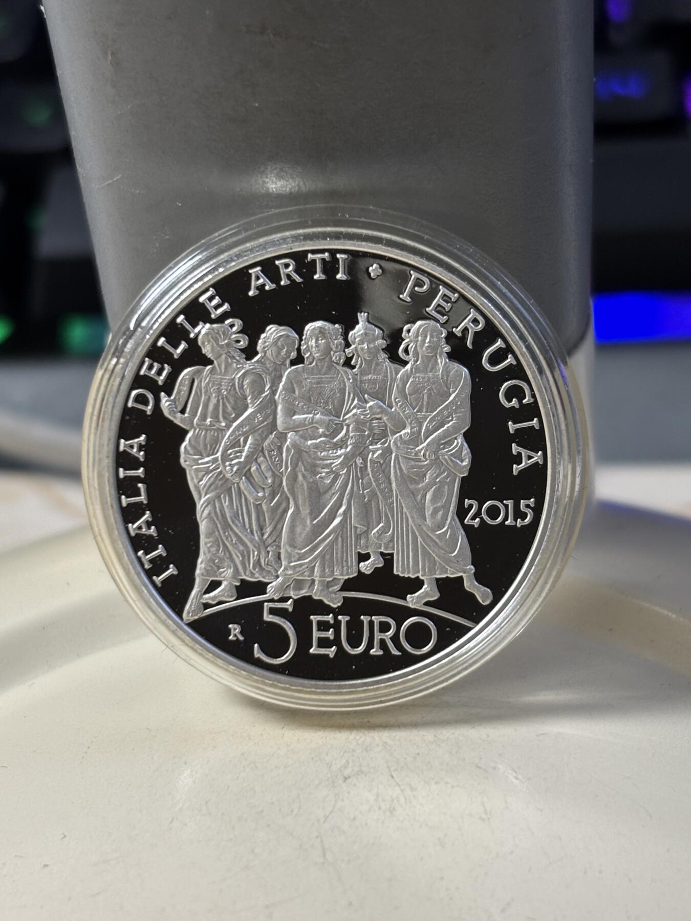 第187期拍卖 意大利2015年艺术系列翁布里亚-佩鲁贾纪念银币，18克，发行4000枚