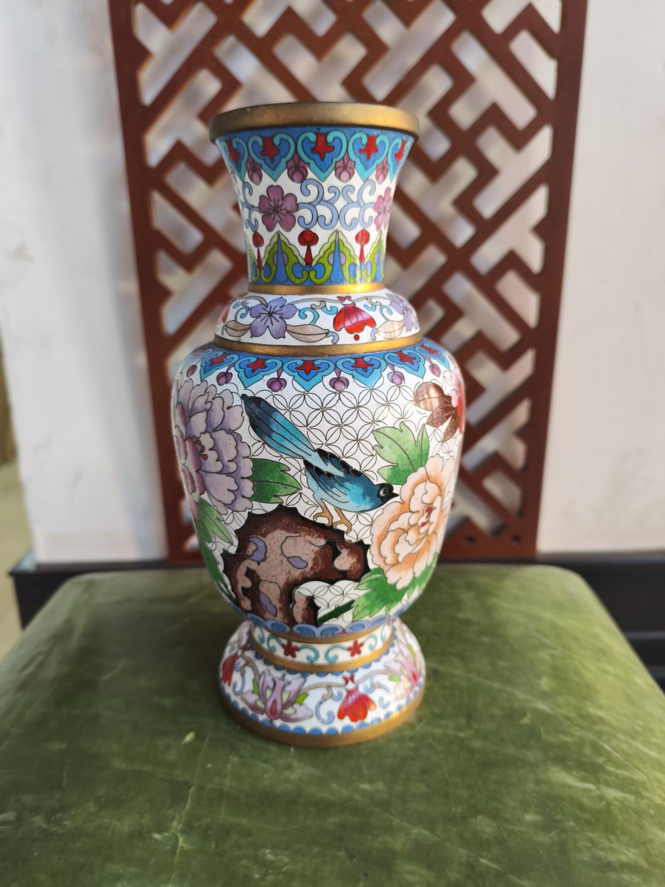 海外回流精品专场1.11 日本回流创汇时期景泰蓝花瓶一对