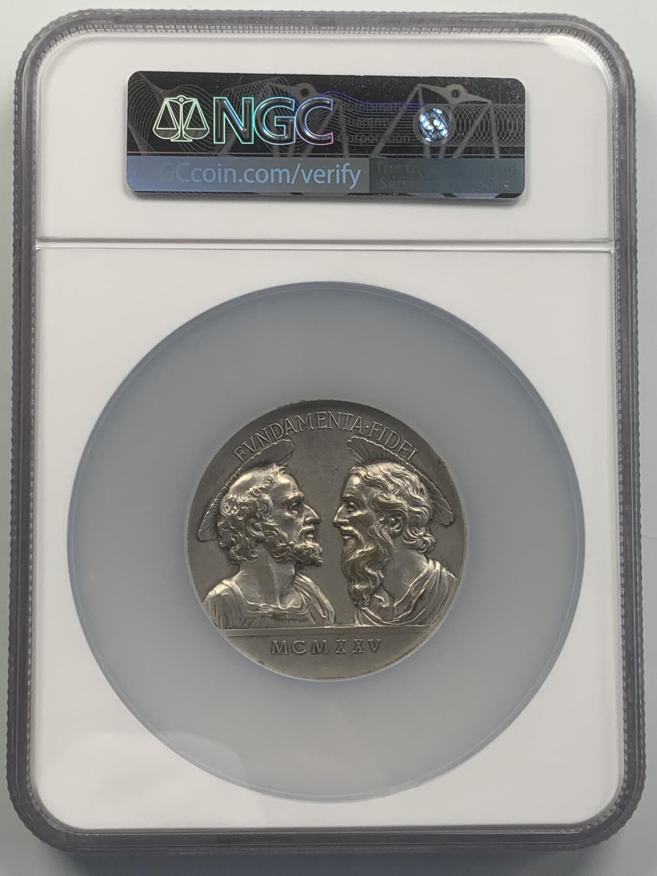 掌中浮雕-藏着的欧洲第048场 NGC MS61 : 1925年梵蒂冈教皇庇护十一世镀银铜章，55mm，评级盒子边缘有破损（如图）