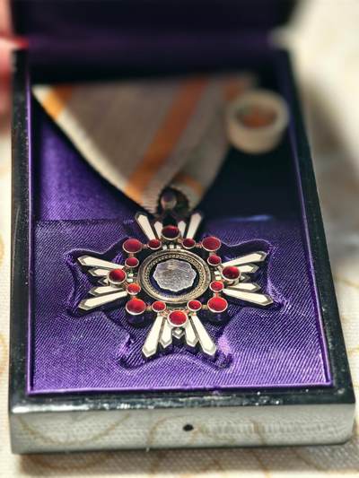 抚柳草堂-第六期章牌钱币 奖章勋章限时免佣 满百包邮 放漏专场 - 勋六等瑞宝章 银质19.6g原盒带杯绶 七宝烧珐琅状态好 品相如图