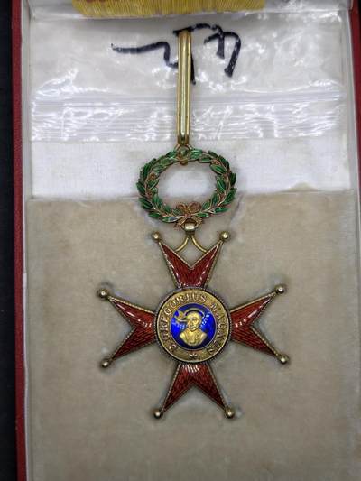 凯旋世界勋赏（第21期冬季大拍）（欢迎送拍）（对拍品有疑问请询问客服，不接受到手刀，出价默认拍品品相。请认真阅读拍卖规则！出价默认已认可！）（收到货请录制开箱视频，无视频概不处理问题。） - 教宗国格里高利脖子，银质双面珐琅，早期1900左右版本，环上带厂标