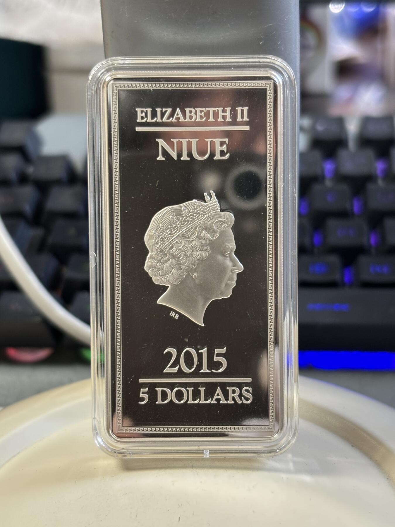 第187期拍卖 纽埃2015年希腊神话阿波罗长方形2盎司纪念银币，999银，发行2000枚