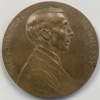 掌中浮雕-藏着的欧洲第048场 - 1888年法国新艺术《约翰·波普·轩尼诗爵士》纪念铜章 ，奥斯卡.罗蒂O.roty作品，68mm，送合适的亚克力盒子