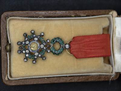 凯旋世界勋赏（第21期冬季大拍）（欢迎送拍）（对拍品有疑问请询问客服，不接受到手刀，出价默认拍品品相。请认真阅读拍卖规则！出价默认已认可！）（收到货请录制开箱视频，无视频概不处理问题。） - 法国珠宝版荣誉军团勋章mini（银制）