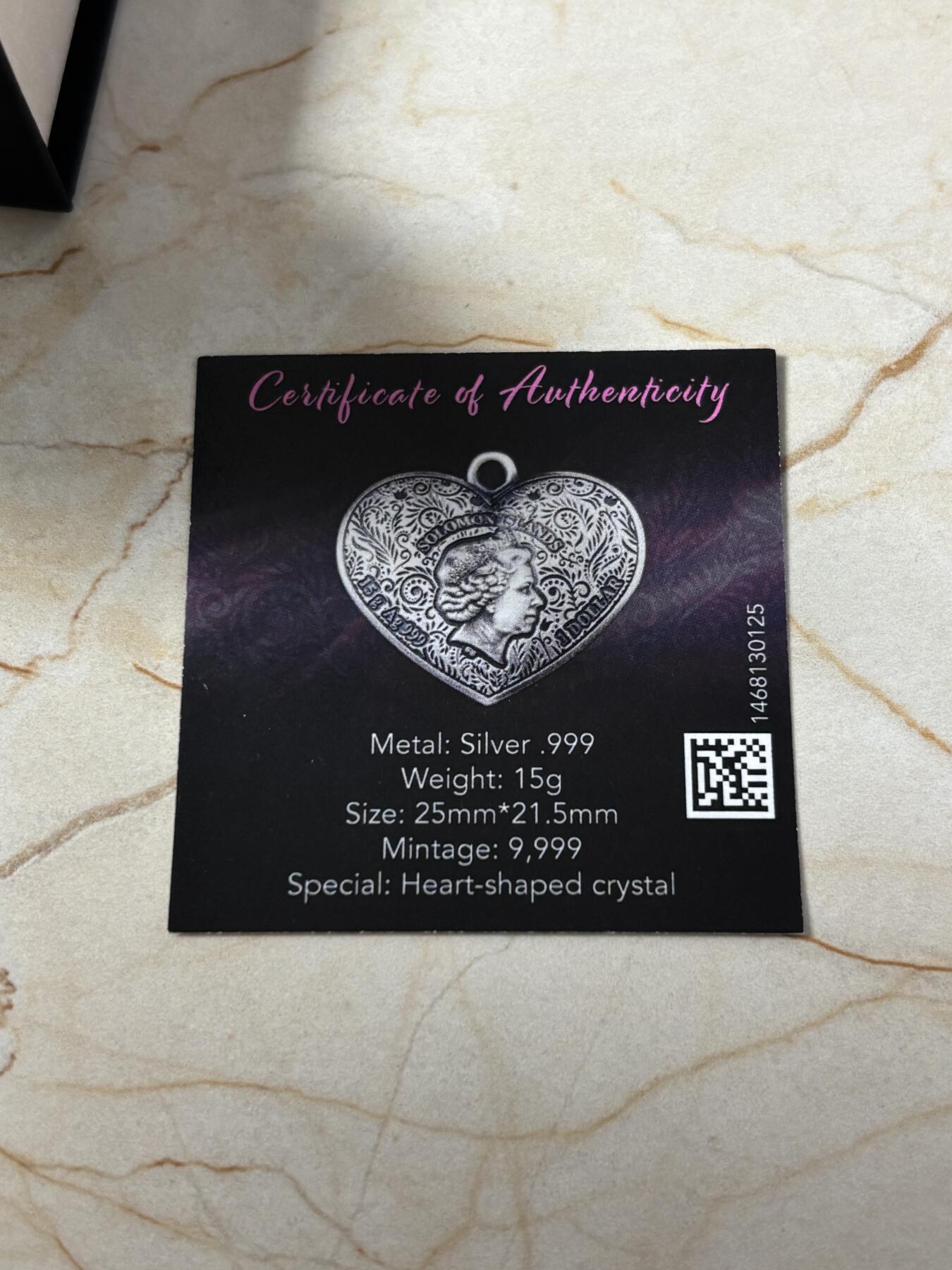 第187期拍卖 所罗门2021年情人节爱心仿古镶嵌水晶纪念银币吊坠，999银，15克，发行9999枚