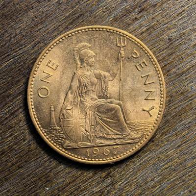 【铜匠收藏】★第135场★散币场，不寄存！！无佣金，30包邮。不满30元，支付5元运费。《接受代拍 代送NGC评级》 - 1967 原光 女王 1便士