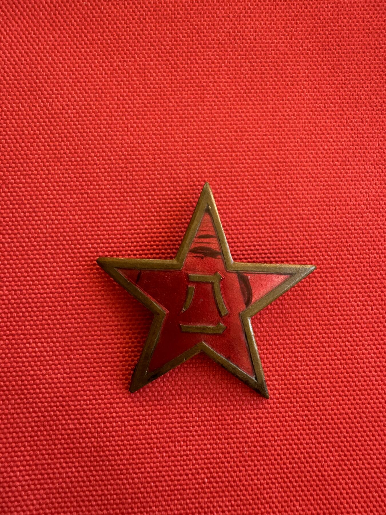 五哥徽章群   7号周三晚上八点4群联拍