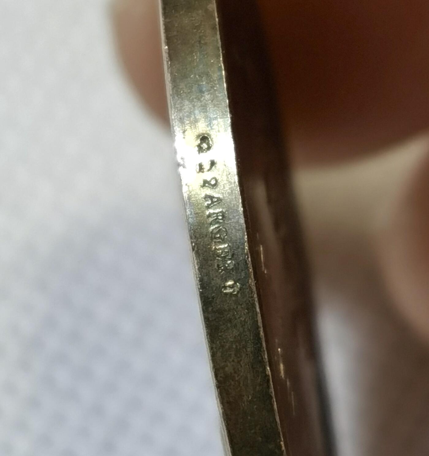 甄臻铺-世界币章拍卖（第46期）送拍享返佣金等优惠多多（1月10日精品场，敬请期待） 法国1927年里昂建筑学院银章   菲利贝尔-德洛姆    浮雕，丝绒盒未流通品相，氧化颜色很好看，喜欢高浮雕的朋友千万别错过， 丰饶角标  33.6mm  20g，细节见图