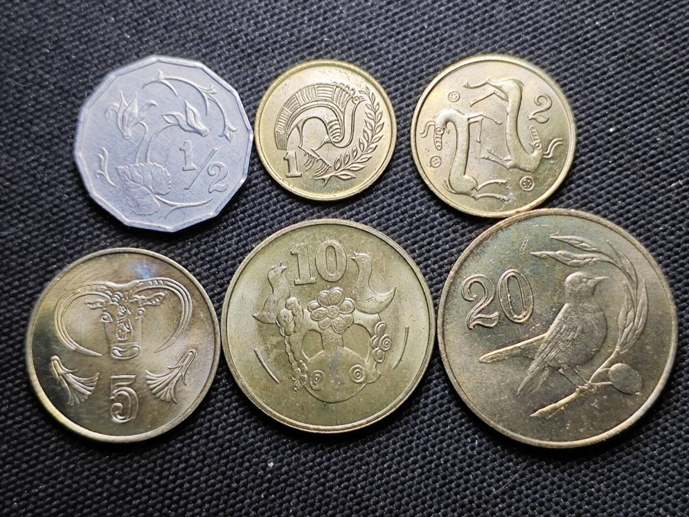 KK钱币收藏小铺  第387期  2月预留时间 周末发货  塞浦路斯套币 好品