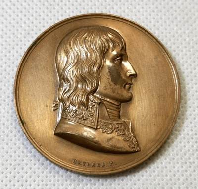 甄臻铺-世界币章拍卖（第46期）送拍享返佣金等优惠多多（1月10日精品场，敬请期待） - 拿破仑意大利战役铜章，法国大革命时期，击败第一次反法联盟，少见的拿破仑执政官时期形象 34.2克，41.7mm 丰饶角铜标，高浮雕，表面有上漆层，细节见图