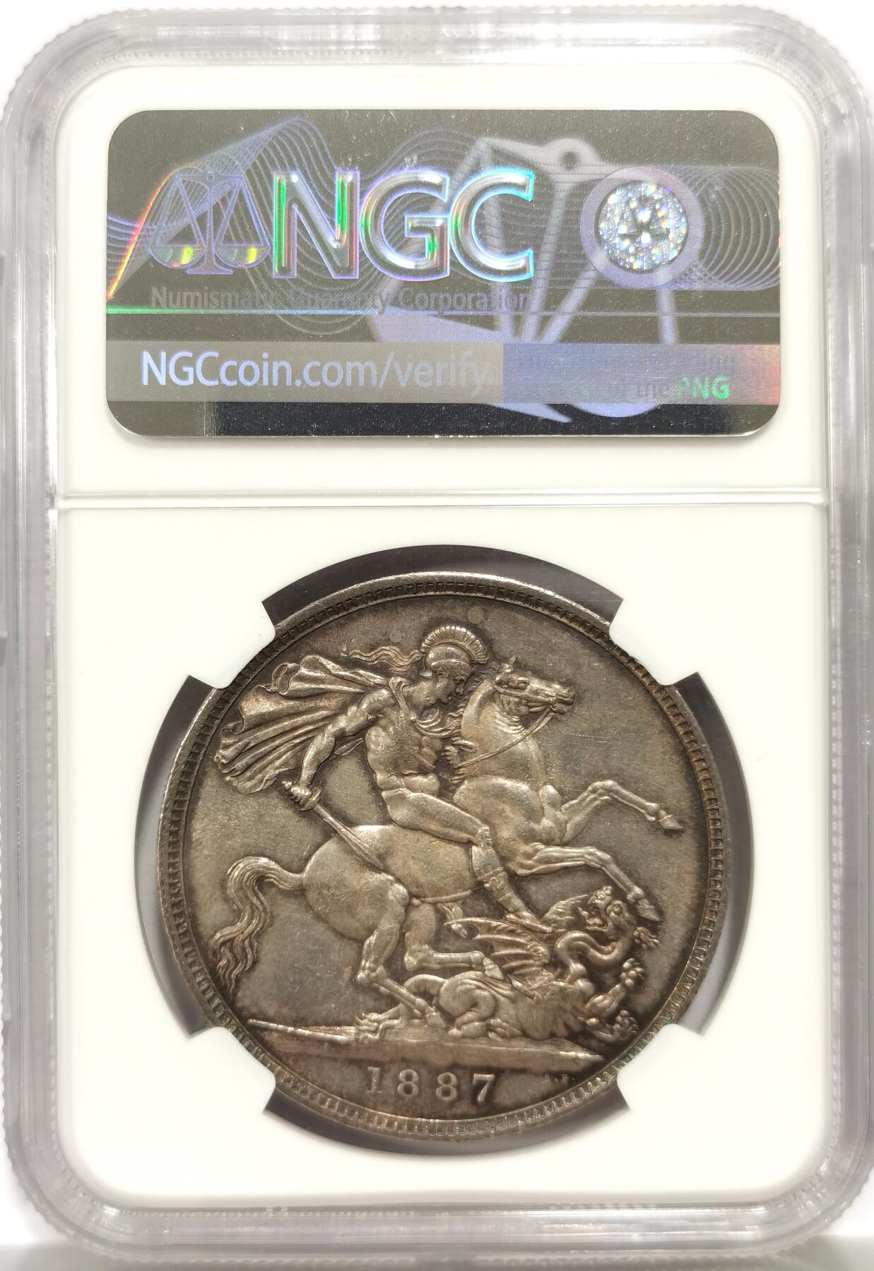 博洋堂世界钱币拍卖第156期（全场包邮） NGC MS62 英国1887年维多利亚女皇高冠马剑克朗 黑色酱彩环绕 品质舒适 高浮雕感