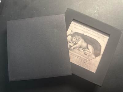 ❤️【币观天下】❤️ 第338期钱币拍卖- 2026.1.9周五晚上6点半场-长期征集拍品 - 喀麦隆2023年卢塞恩悲伤的狮子6盎司银铜币，带盒证，高浮雕仿古工艺，非常精美。材质是999银加铜总重1盎司银和5盎司铜直径65毫米发行量仅300枚