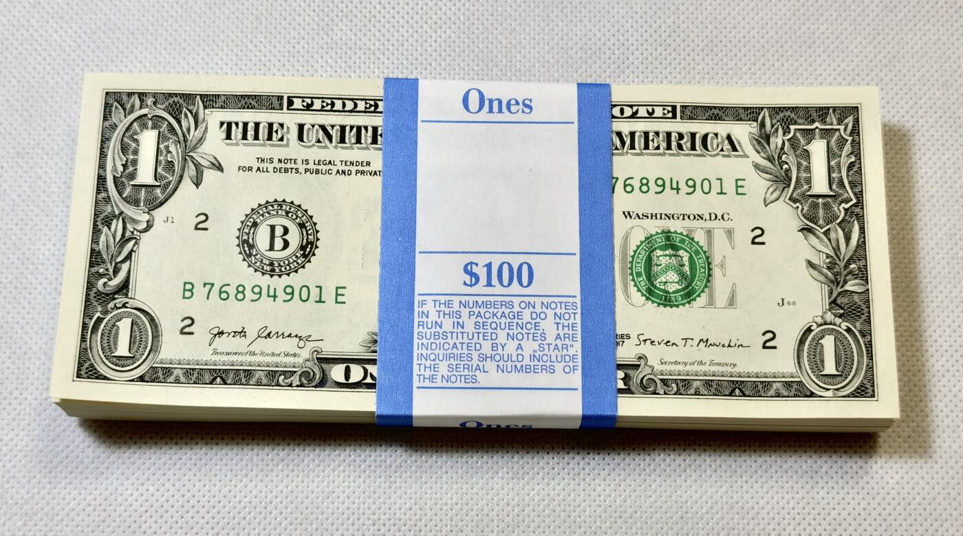 甄臻铺-世界币章拍卖（第46期）送拍享返佣金等优惠多多（1月10日精品场，敬请期待） 2017年美国1美元 全新原封整刀100张连号 尾号含999、988 保值增值 投资收藏佳品