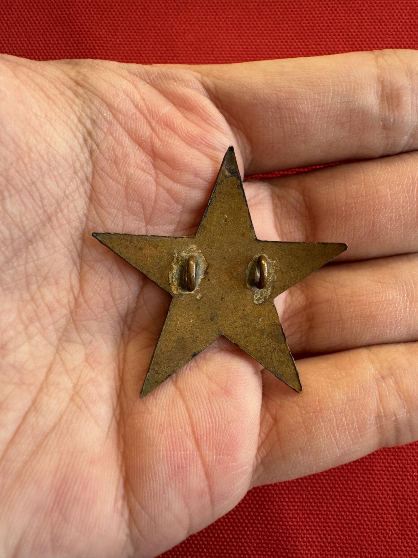 五哥徽章群   7号周三晚上八点4群联拍