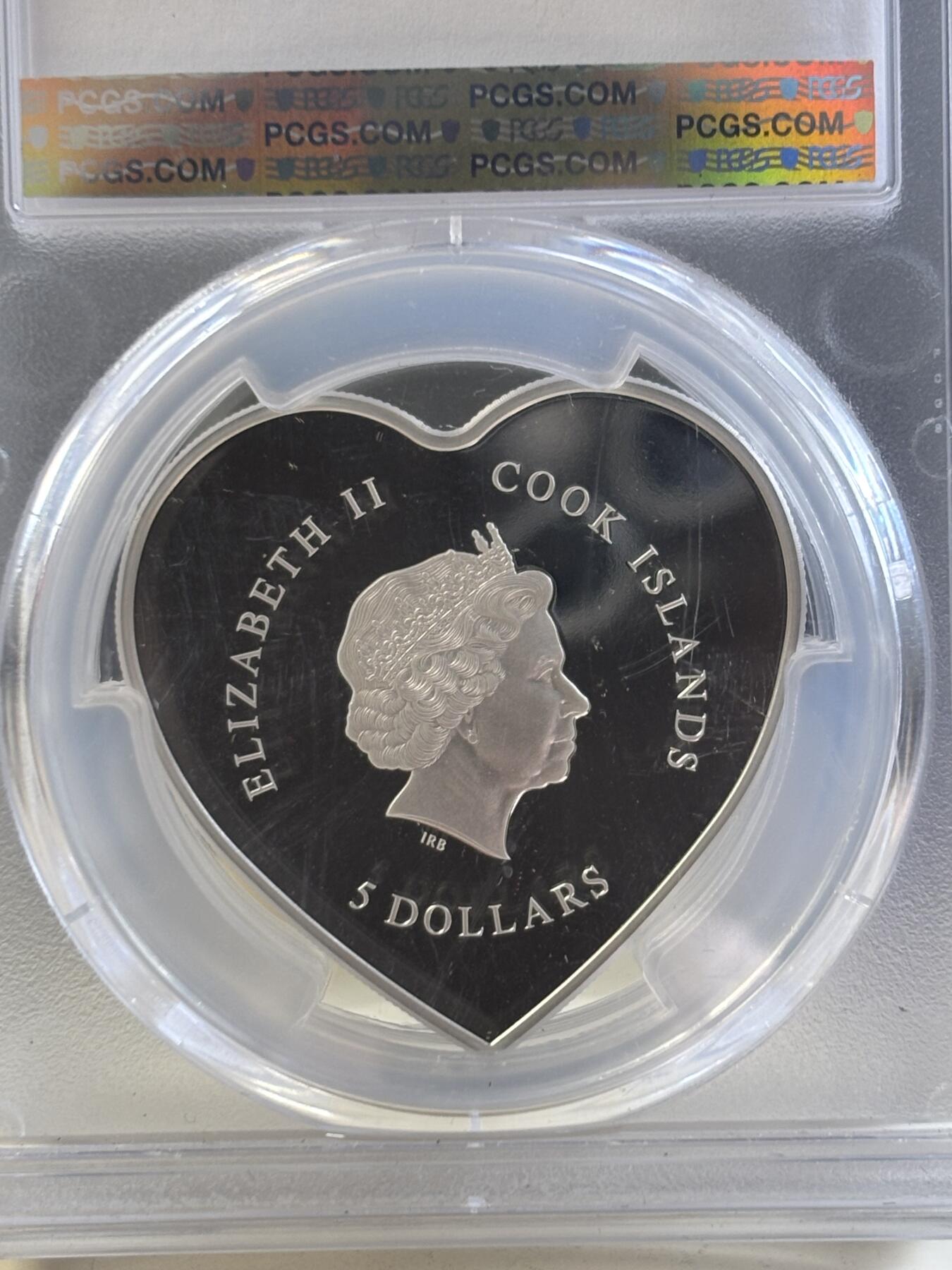 第187期拍卖 库克2023年情人节镶嵌蝴蝶心形彩银币PCGS-PR70无原盒证书，999银，20克，发行2023枚