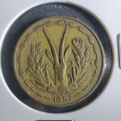 沼泽如烟--第956场 - 西非1957年10法郎