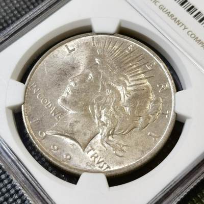 甄臻铺-世界币章拍卖（第46期）送拍享返佣金等优惠多多（1月10日精品场，敬请期待） NGC-MS63 美国 1922年 1美元 和平银币 转光明显 鹰面银霜感强